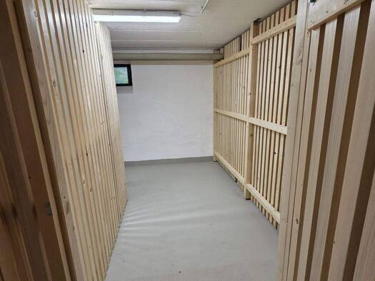 Lagerhalle zur Miete provisionsfrei 40 € 3 m² Lagerfläche Röderbergweg Bornheim Innenstadt IV 60389
