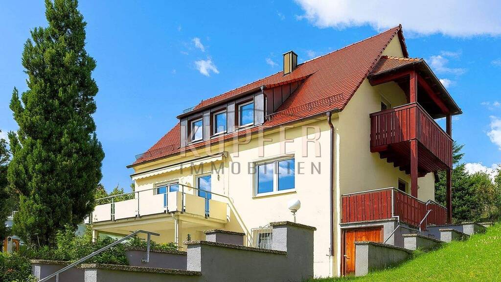 Mehrfamilienhaus zum Kauf 695.000 € 7 Zimmer 193,3 m² 895 m² Grundstück Forchheim 91301