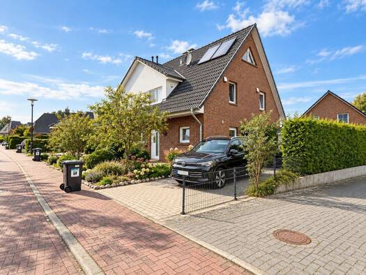 Doppelhaushälfte zum Kauf 499.000 € 5 Zimmer 110,4 m² 303 m² Grundstück Wesenberg 23858