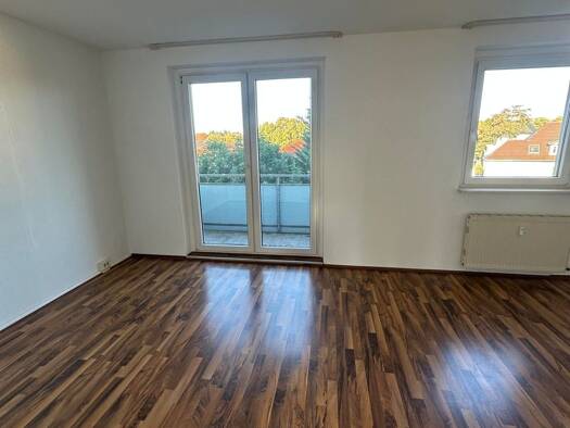 WG-Zimmer zur Miete 450 € 3 Zimmer 57,2 m² 3. Geschoss frei ab sofort Herrenkrug Magdeburg 39114