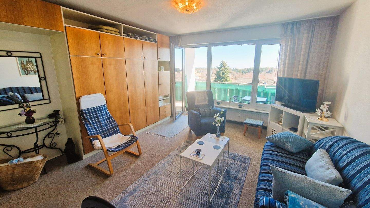 Immobilie in Höchenschwand - Wohnen mit Alpenblick, Hallenbad und Sauna im Haus! - Bild 2