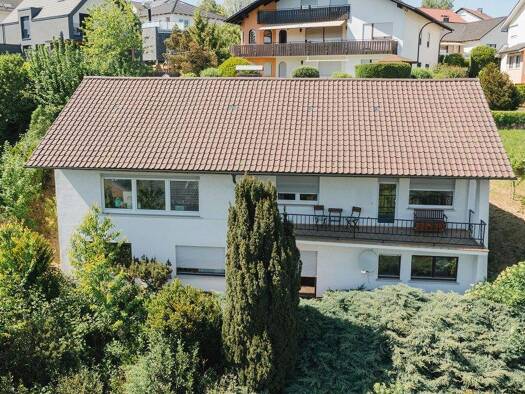 Mehrfamilienhaus zum Kauf 519.000 € 7 Zimmer 191 m² 892 m² Grundstück frei ab sofort Kleinsteinbach Pfinztal 76327