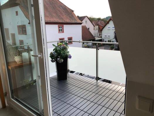 Wohnung zur Miete 949 € 3 Zimmer 73 m² 1. Geschoss frei ab 01.01.2026 Thüngersheimer Straße 21 Veitshöchheim 97209