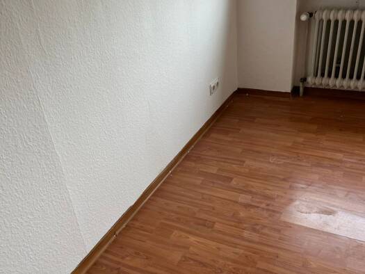 Wohnung zur Miete 400 € 3 Zimmer 93,4 m² frei ab sofort Stadtmitte Völklingen 66333