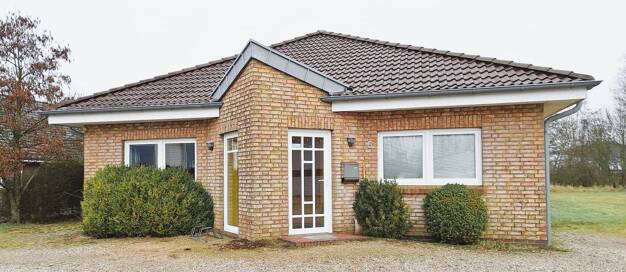 Bungalow zum Kauf provisionsfrei 368.000 € 9 Zimmer 168 m² 1.533 m² Grundstück Niebüll 25899