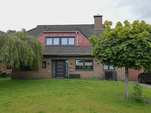 Einfamilienhaus zum Kauf 487.000 € 8 Zimmer 249,5 m² 1.209 m² Grundstück Osterscheps Edewecht 26188