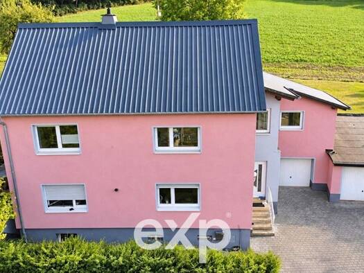 Mehrfamilienhaus zum Kauf 232.000 € 8 Zimmer 181,6 m² 1.300 m² Grundstück frei ab sofort Elkerhausen Weinbach 35796