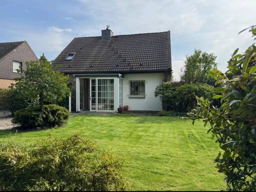 Einfamilienhaus zur Miete 1.900 € 6 Zimmer 140 m² 782 m² Grundstück Krokusweg 18 Strümp Meerbusch 40670