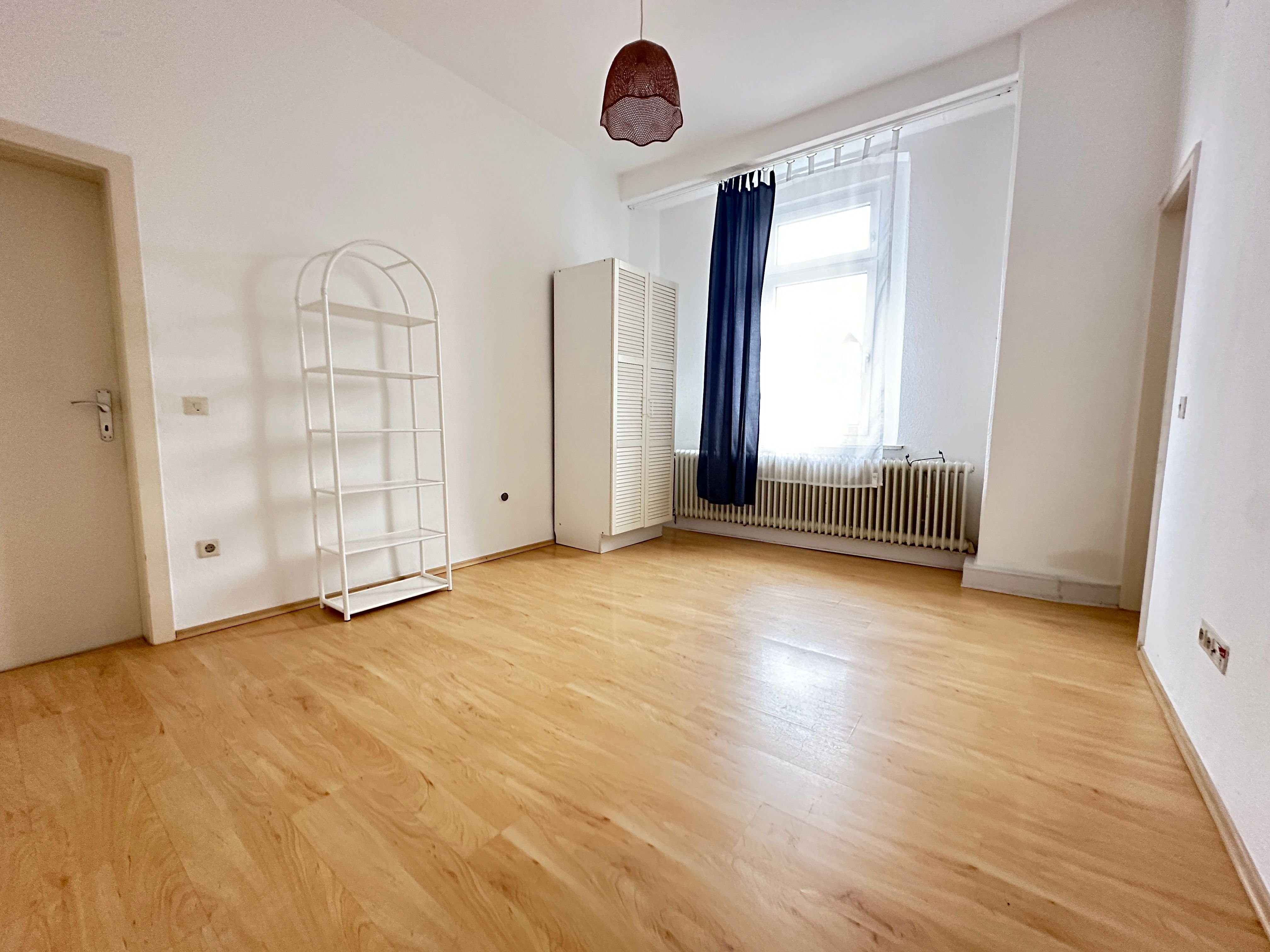 Apartment zur Miete 200 € 1 Zimmer 23 m²<br/>Wohnfläche 01.11.2024<br/>Verfügbarkeit Innenstadt Coburg 96450