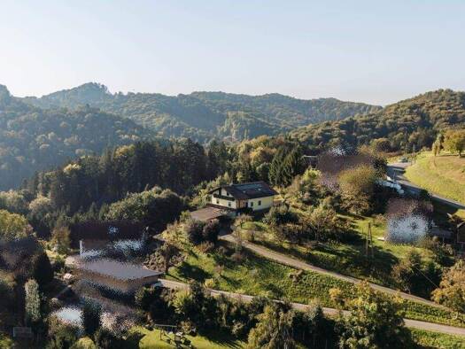 Einfamilienhaus zum Kauf 335.000 € 9 Zimmer 220 m² 1.177 m² Grundstück Kranach / Sauberg 8451