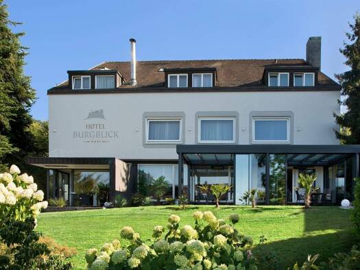 Mehrfamilienhaus zum Kauf 1.490.000 € 18 Zimmer 810 m² 2.228 m² Grundstück Badenweiler 79410