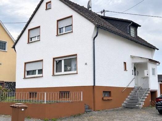 Einfamilienhaus zum Kauf 219.000 € 6 Zimmer 142 m² 1.105 m² Grundstück frei ab sofort Wilsenroth Dornburg 65599