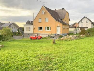 Mehrfamilienhaus zum Kauf 199.000 € 11 Zimmer 311 m² 1.387 m² Grundstück Kausen 57520