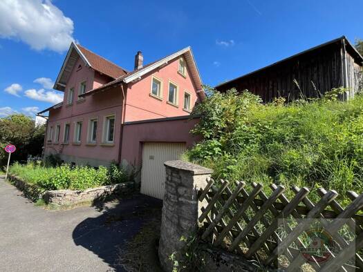 Mehrfamilienhaus zum Kauf 250.000 € 157,5 m² 1.410 m² Grundstück Kulmbach 95326