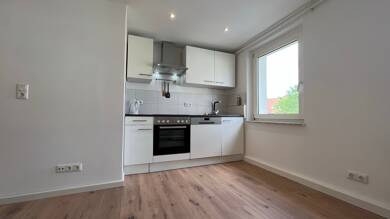 Studio zur Miete 385 € 2 Zimmer 39 m² Geschoss 1/2 frei ab 15.08.2025 Scharnhorststraße 7 Geigengrund Hof 95030