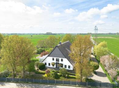 Haus zum Kauf 1.390.000 € 15 Zimmer 956 m² 6.094 m² Grundstück Seester 25370