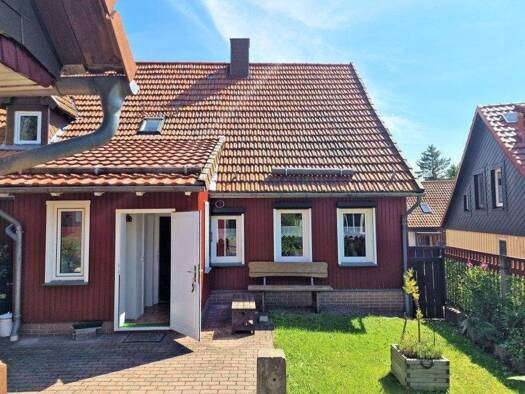 Reihenendhaus zum Kauf 229.000 € 9 Zimmer 138 m² 432 m² Grundstück frei ab sofort Hasselfelde Oberharz am Brocken 38899