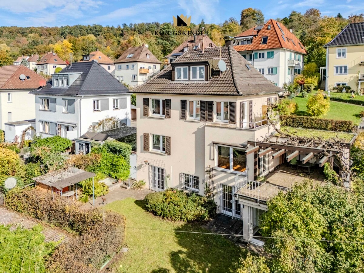 Einfamilienhaus zum Kauf 660.000 € 9 Zimmer 222 m²<br/>Wohnfläche 428 m²<br/>Grundstück Plochingen 73207