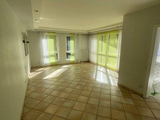 Wohnung zur Miete 1.220 € 3 Zimmer 93 m² 2. Geschoss frei ab sofort Innenstadt Baden-Baden 76530