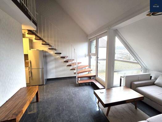 Wohnung zur Miete 1.050 € 2 Zimmer 45 m² 3. Geschoss frei ab sofort Zuffenhausen Stuttgart 70435