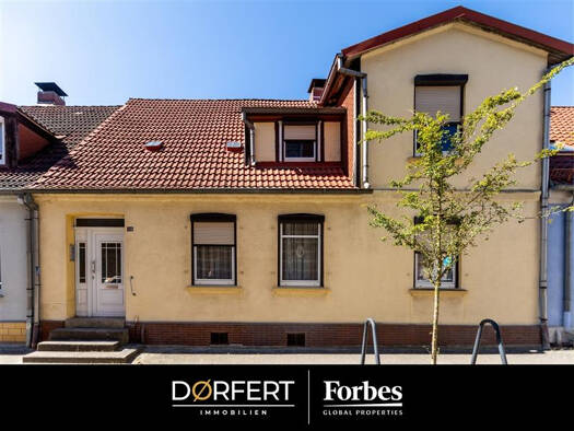 Reihenmittelhaus zum Kauf 178.000 € 7 Zimmer 180 m² 415 m² Grundstück Malchow 17213