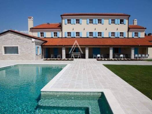 Büro zum Kauf 3.200.000 € Pula Center