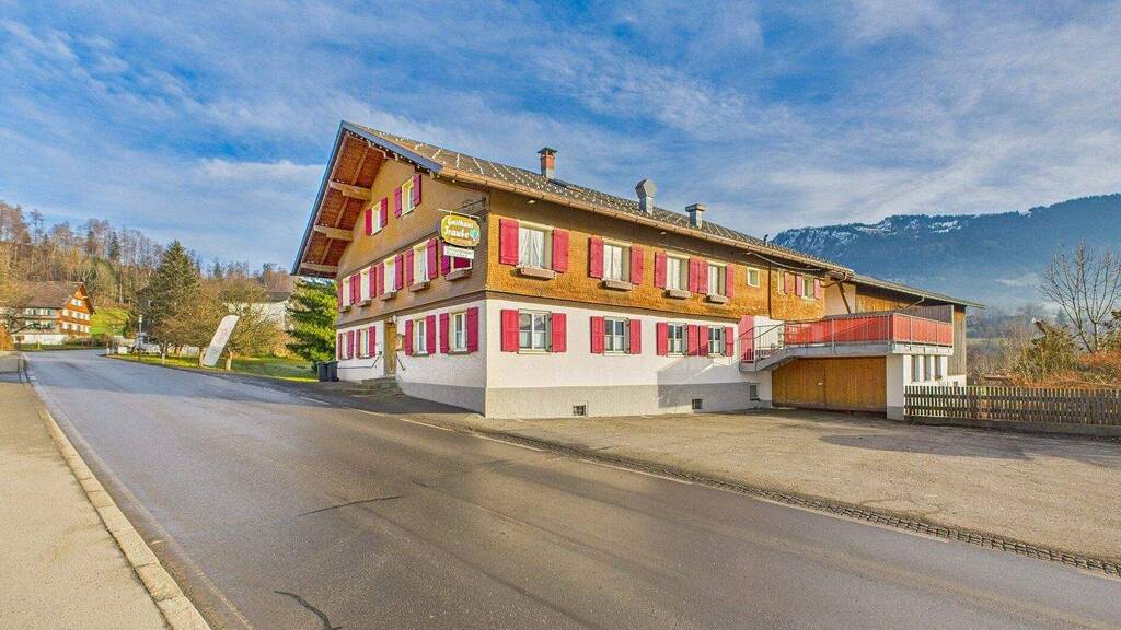 Haus zum Kauf 530.000 € 18 Zimmer 669 m² Grundstück Egg 6863