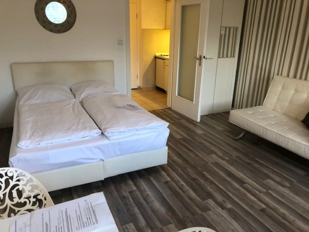 Wohnung zur Miete Wohnen auf Zeit 1.497 € 1 Zimmer 28 m²<br/>Wohnfläche 28.10.2024<br/>Verfügbarkeit Hansaring Altstadt - Nord Köln 50670