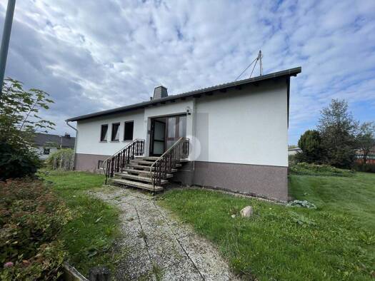 Einfamilienhaus zum Kauf 450.000 € 8 Zimmer 218 m² 2.285 m² Grundstück Bogel 56357