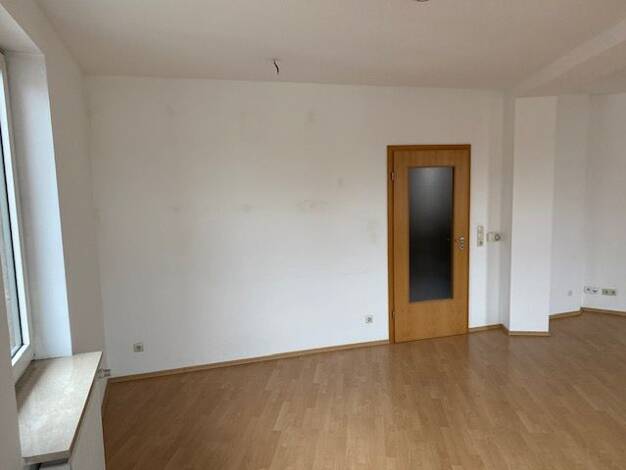 Wohnung zur Miete 850 € 2,5 Zimmer 94 m² Geschoss 1/3 frei ab sofort Friedhofstraße 2 Röthenbach Röthenbach an der Pegnitz 90552