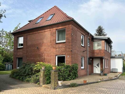 Mehrfamilienhaus zum Kauf 399.000 € 9 Zimmer 291 m² 1.714 m² Grundstück frei ab sofort Heese Celle 29225