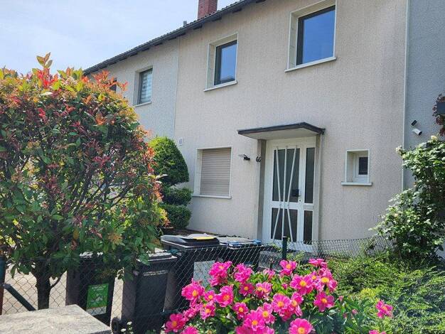 Reihenmittelhaus zur Miete 2.100 € 4,5 Zimmer 85 m² 254 m² Grundstück Wiesbaden 65189