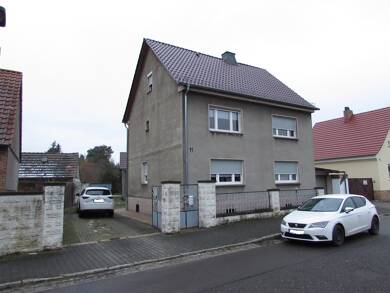 Einfamilienhaus zum Kauf 139.000 € 7 Zimmer 159,8 m² 2.145 m² Grundstück frei ab sofort Lauchhammer Lauchhammer 01979