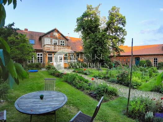 Haus zum Kauf 675.000 € 11,5 Zimmer 450 m² 4.066 m² Grundstück Nienbergen Bergen an der Dumme 29468