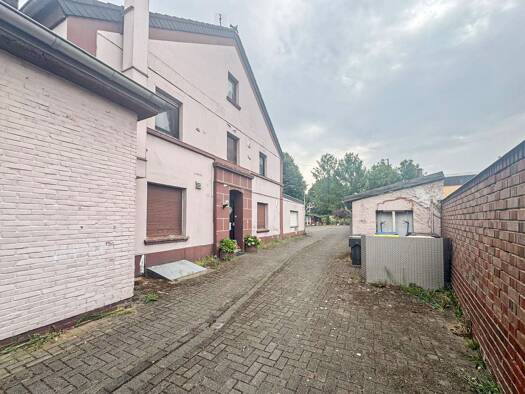 Mehrfamilienhaus zum Kauf 149.000 € 8 Zimmer 356 m² 1.116 m² Grundstück Stadtmitte Viersen 41748