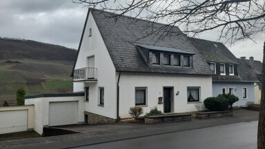 Doppelhaushälfte zum Kauf provisionsfrei 325.000 € 9 Zimmer 160 m² 440 m² Grundstück Bergweg 6 Kues Bernkastel-Kues 54470