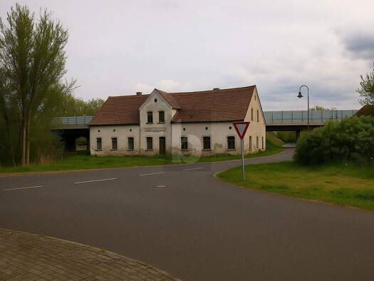 Wohn- und Geschäftshaus zum Kauf als Kapitalanlage geeignet 199.000 € 7 Zimmer 650 m² 950 m² Grundstück Brieskow-Finkenheerd 15295