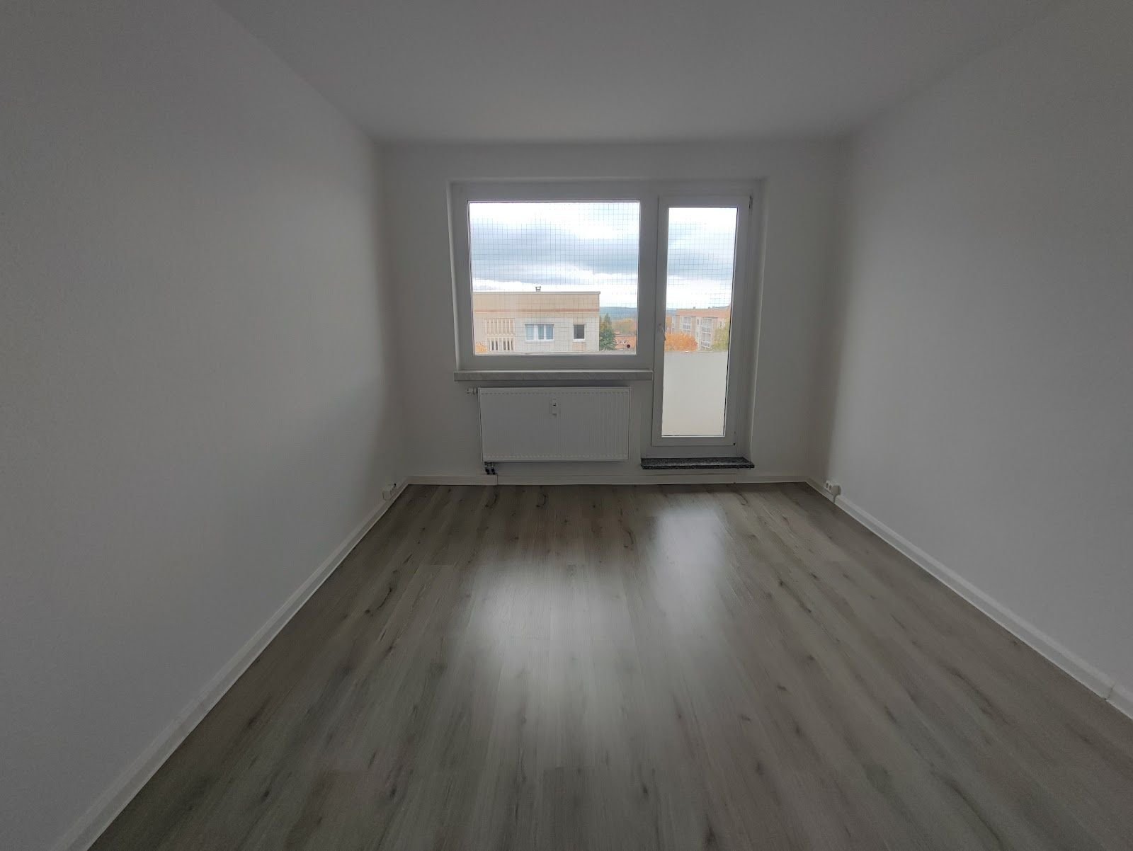 Wohnung zur Miete 317 € 3 Zimmer 59,7 m²<br/>Wohnfläche 4.<br/>Geschoss Straße Glück-Auf 24 Sangerhausen Sangerhausen 06526