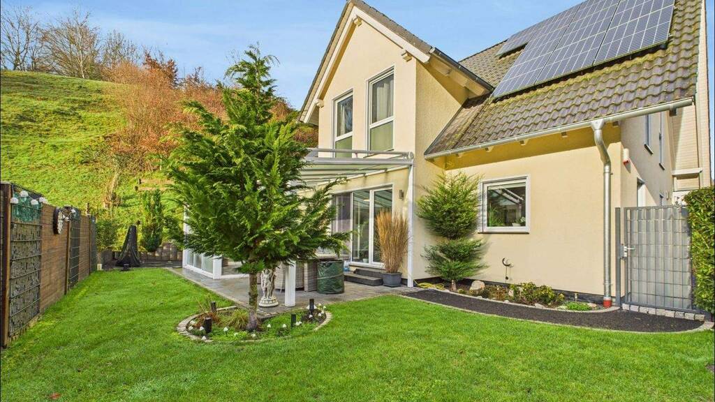 Einfamilienhaus zum Kauf 699.000 € 4 Zimmer 155 m² 458 m² Grundstück Steinbach Johannesberg / Steinbach 63867