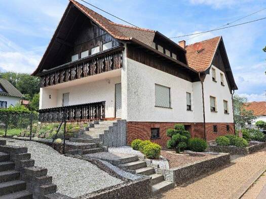 Mehrfamilienhaus zum Kauf 379.000 € 8 Zimmer 220 m² 714 m² Grundstück Hohbergstraße 6 Wahlen Losheim am See 66679