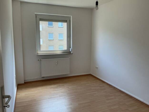 Wohnung zur Miete 539 € 2 Zimmer 42,8 m² 1. Geschoss frei ab 18.07.2026 Karl-Kihn-Str. 1 Großauheim Hanau 63457
