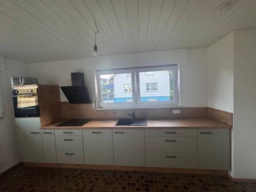 Wohnung zur Miete 970 € 2,5 Zimmer 97 m² 1. Geschoss frei ab sofort Eutingen Pforzheim 75181
