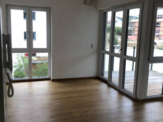 Wohnung zur Miete 770 € 2 Zimmer 67,6 m² 1. Geschoss Deggendorf 94469