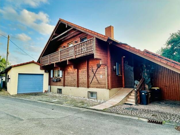 Einfamilienhaus zum Kauf 365.000 € 6 Zimmer 150 m² 635 m² Grundstück frei ab sofort Goßmannsdorf Hofheim 97461