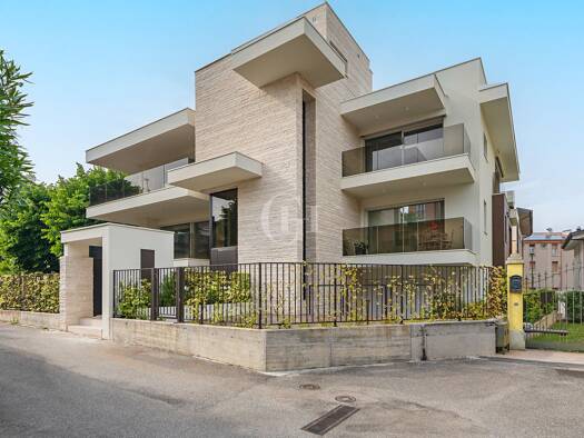 Wohnung zum Kauf 650.000 € 3 Zimmer 100 m² EG frei ab sofort Desenzano del Garda 25015