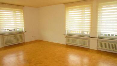 Wohnung zur Miete 610 € 2 Zimmer 76,8 m² Geschoss 3/3 frei ab sofort Holländisches Tor Kassel 34117