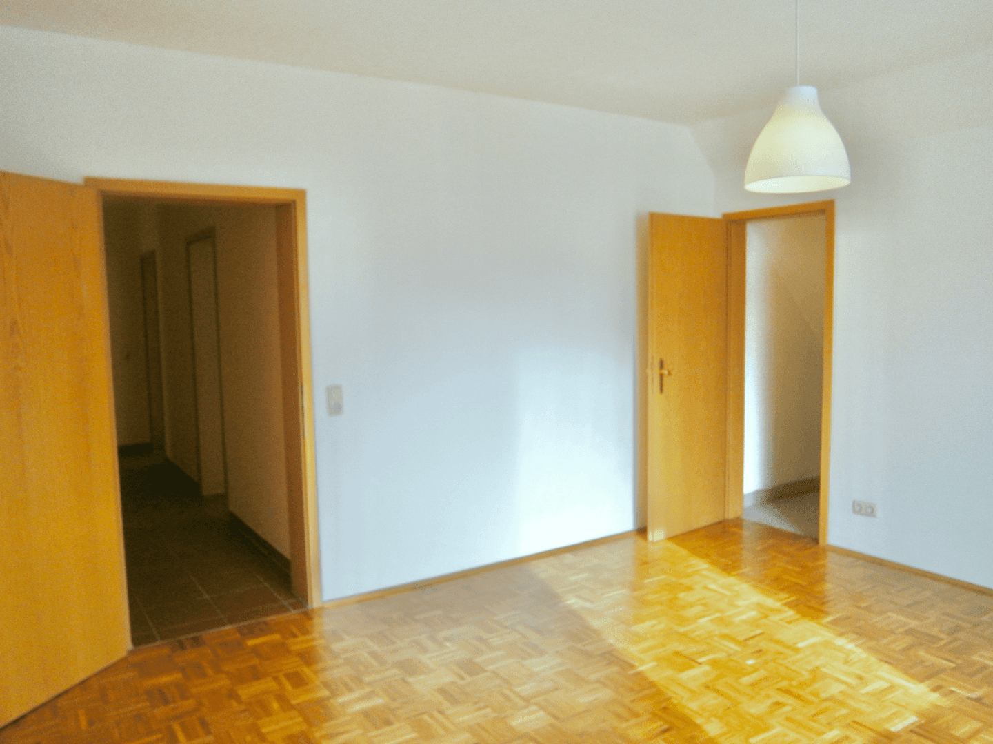 Apartment zum Kauf 395.000 € 4 Zimmer 90 m²<br/>Wohnfläche 3.<br/>Geschoss Nikola Landshut 84034