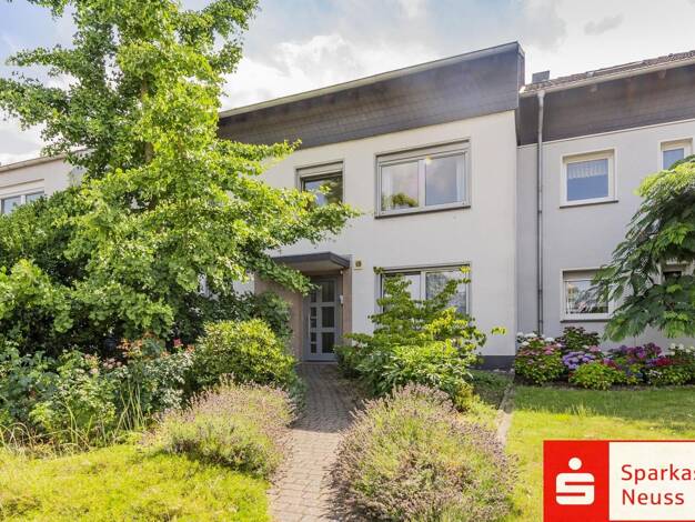 Mehrfamilienhaus zum Kauf 449.000 € 9 Zimmer 194 m² 544 m² Grundstück Südstadt Grevenbroich 41515