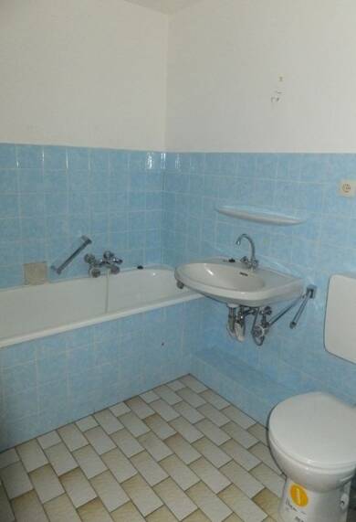 Wohnung zur Miete nur mit Wohnberechtigungsschein 314 € 2 Zimmer 59,2 m² 1. Geschoss Buschallee 6 Eicken Mönchengladbach 41063