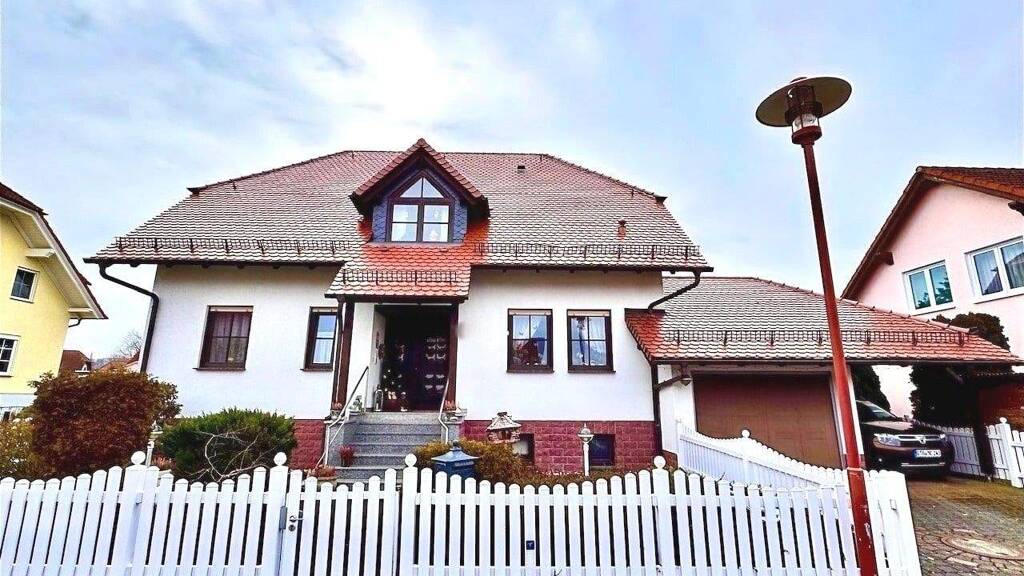 Einfamilienhaus zum Kauf 415.000 € 7 Zimmer 162 m² 579 m² Grundstück Ohrdruf 99885